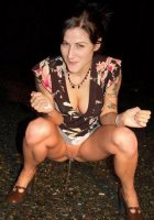 Откровенное фото писающих девушек